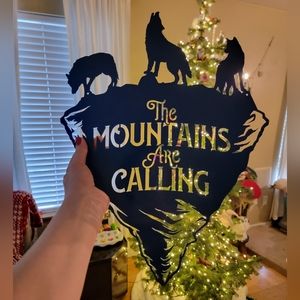 Blue Metal Wall hanging "The mountains are calling" with wolf design